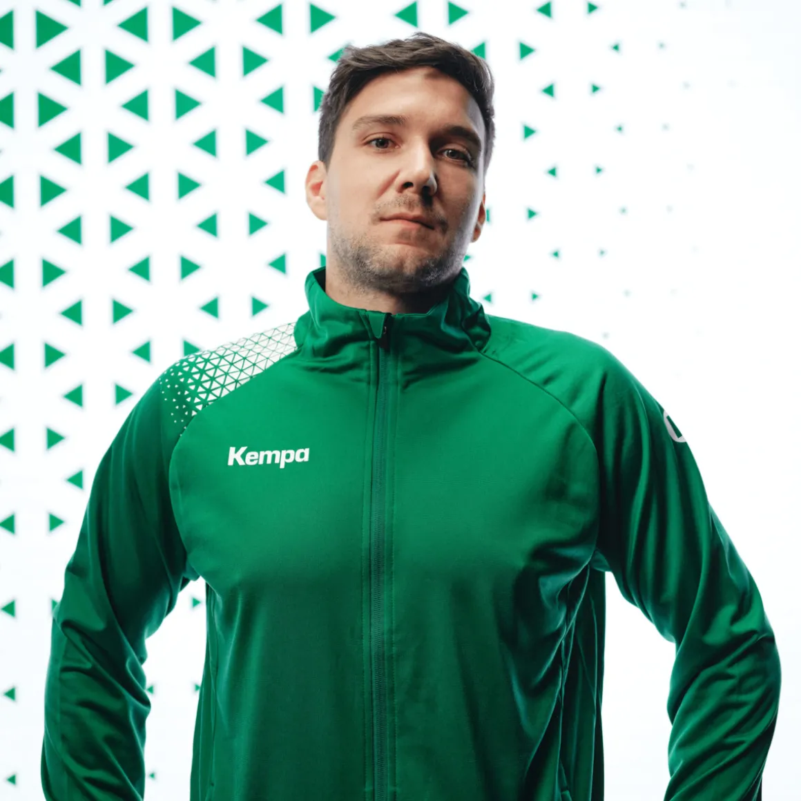 Ambition 28 Poly Jacke